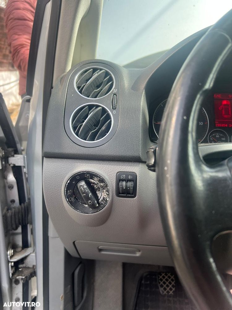 Volkswagen Golf Plus 1.9 TDI Comfortline - 29