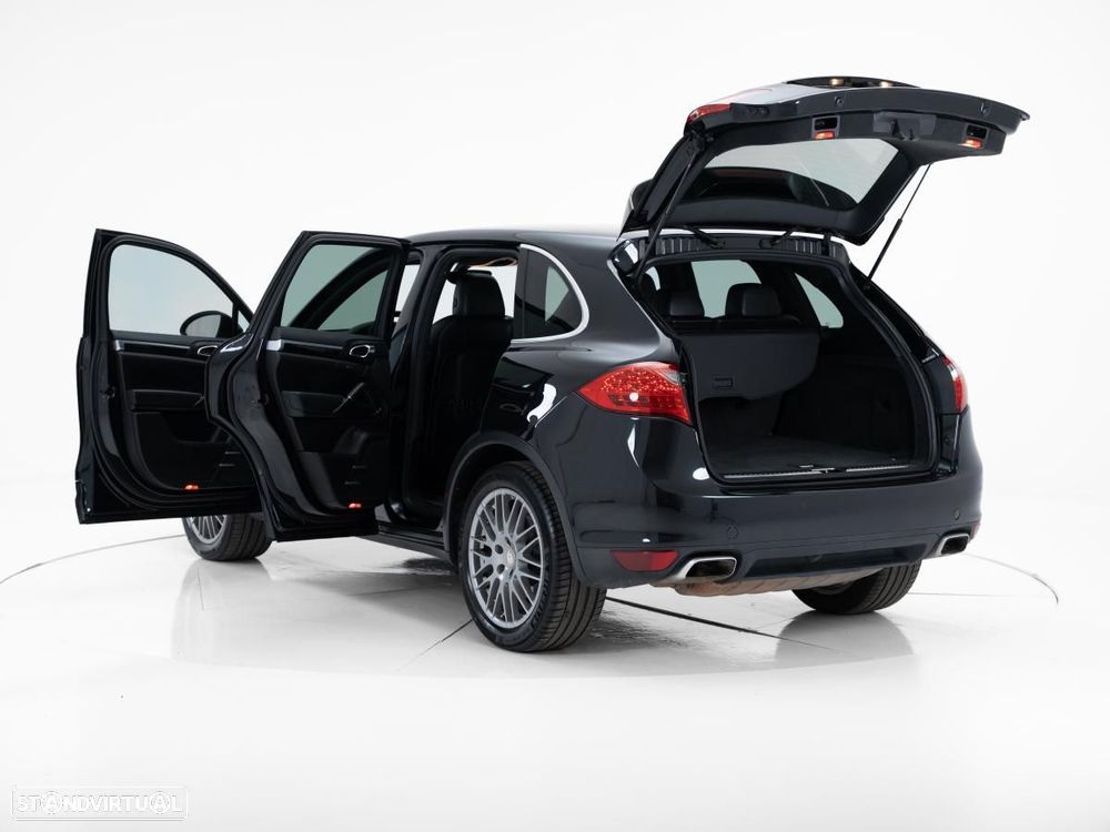 Porsche Cayenne - 6