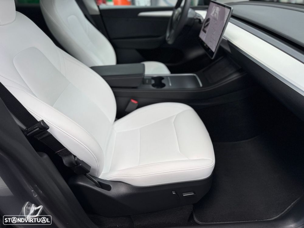 Tesla Model Y Long Range Tração Traseira - 39