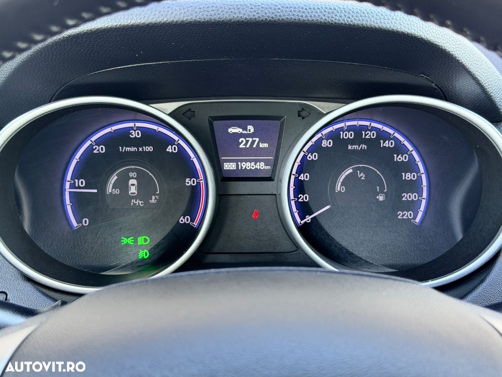 Hyundai ix35 1.7 CRDI 2WD Fifa World Cup Edition - 27