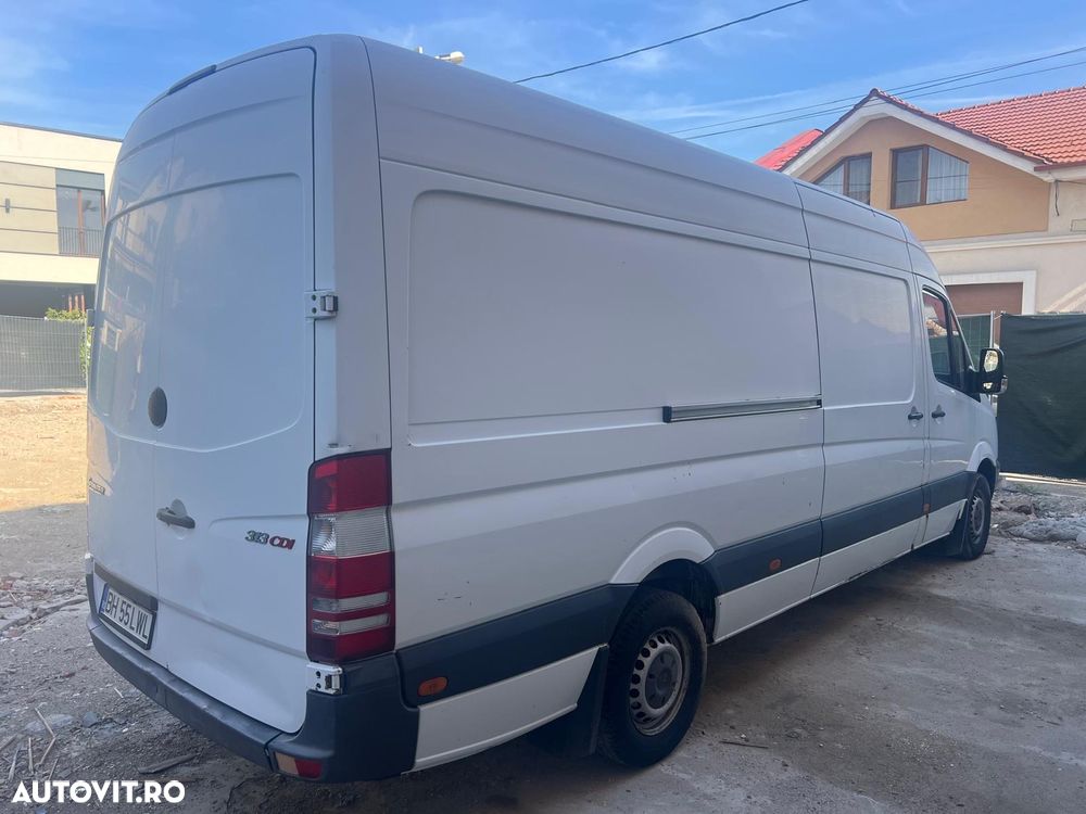 Mercedes-Benz Sprinter - 4