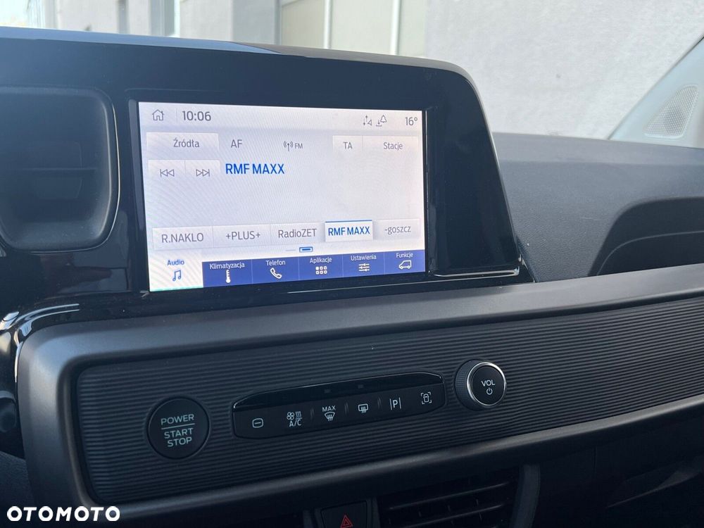 Ford transit-courier Transit Courier Van Limited 1.0 EcoBoost 125 KM M6 - 10