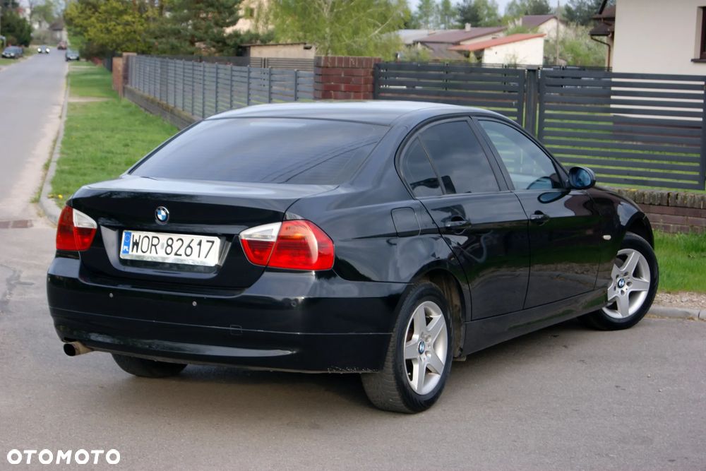 BMW Seria 3 318i - 10