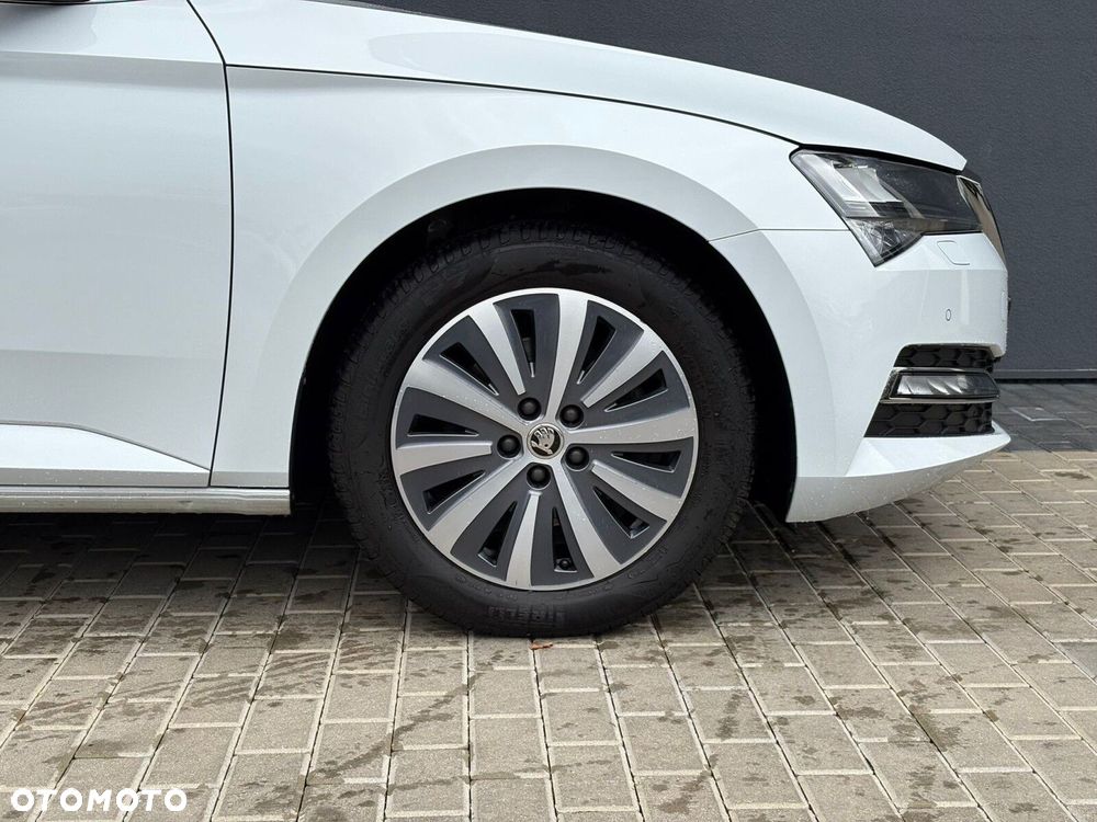 Skoda Superb 2.0 TDI SCR Style DSG - 20