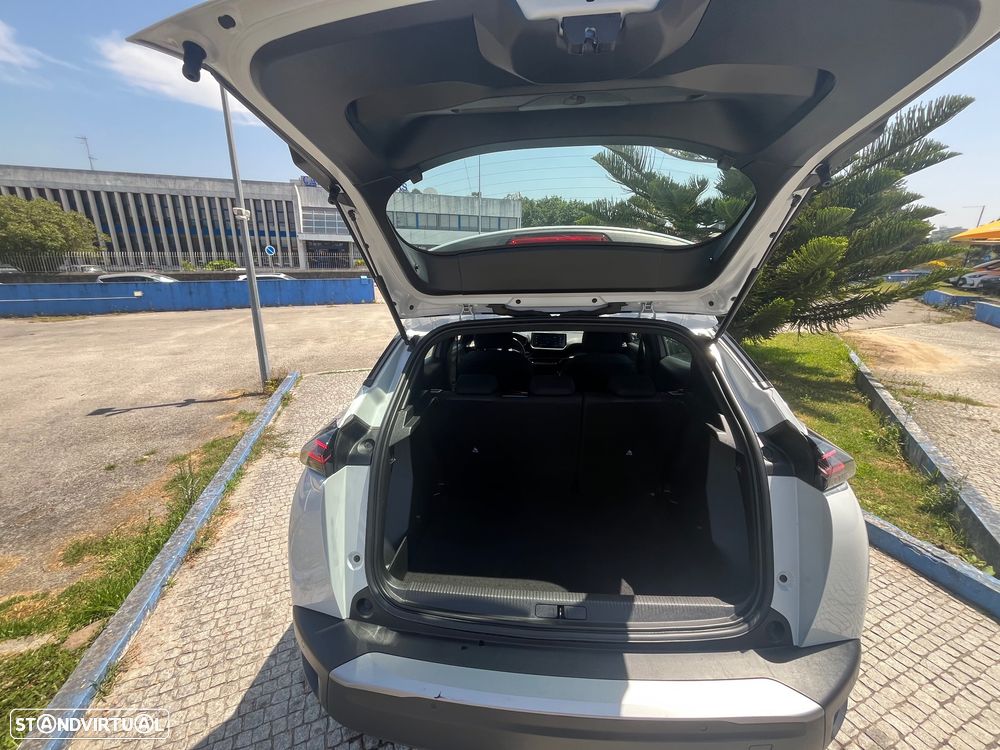 Peugeot 2008 1.2 PureTech Style - 24