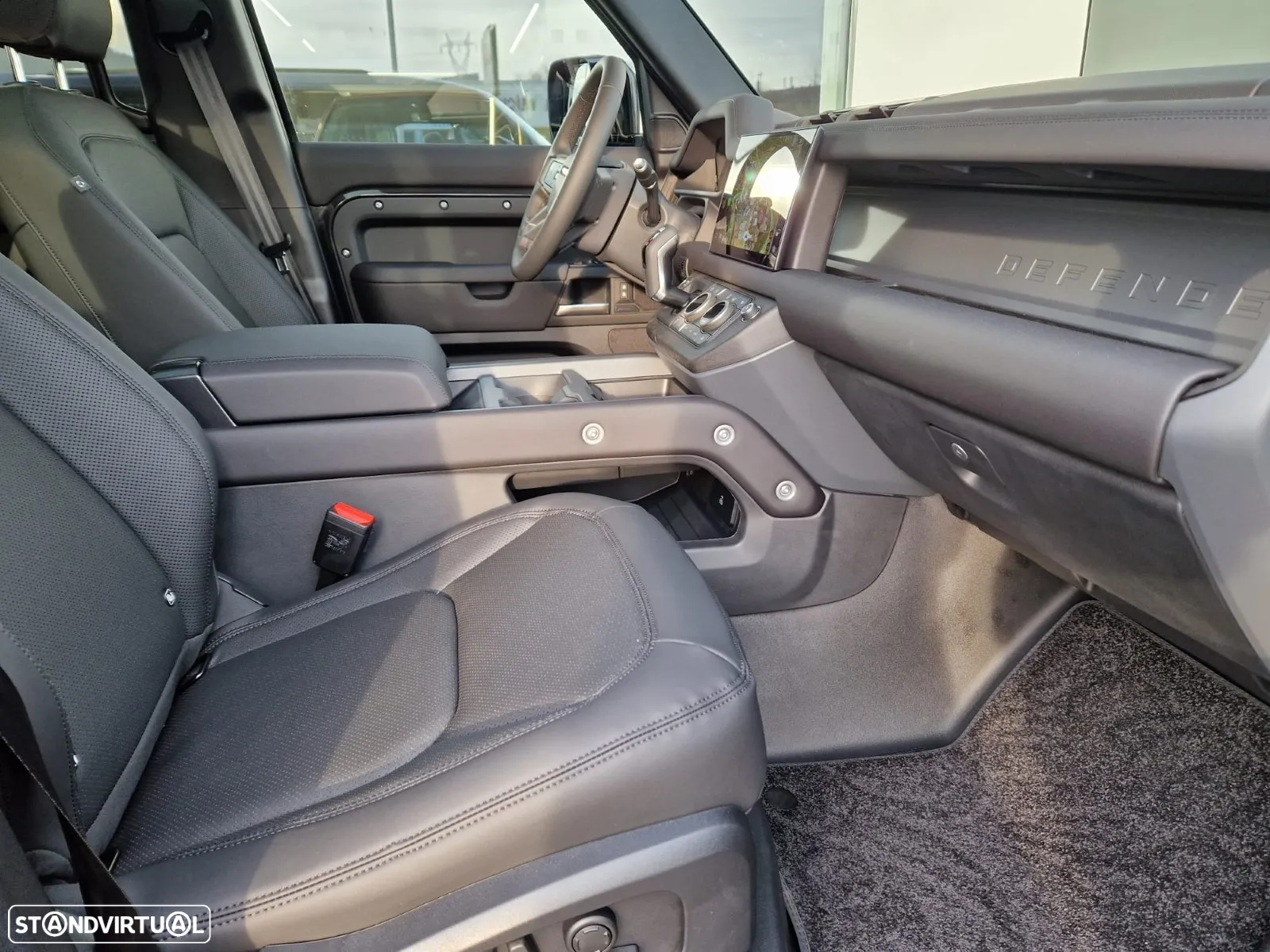 Land Rover Defender 2.0 P300e 110 AWD X-Dynamic SE - 3