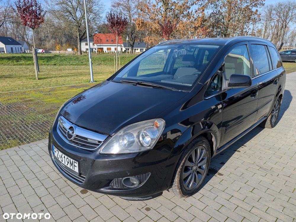 Opel Zafira 1.8 Cosmo - 12