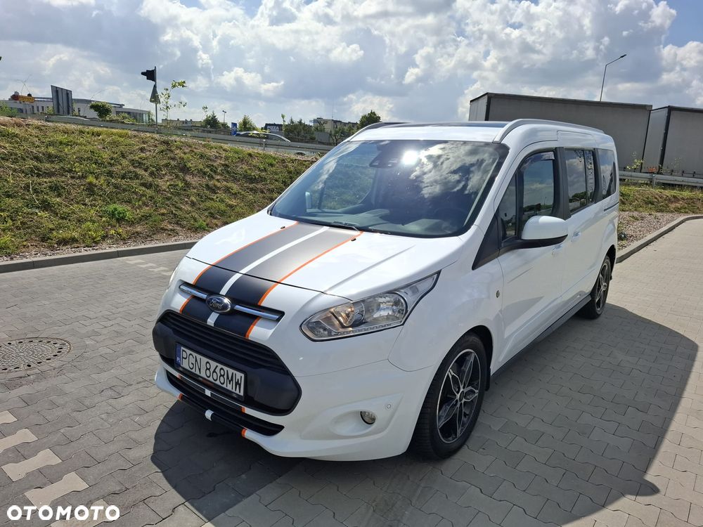 Ford Tourneo Connect Grand ver-grand-1-5-tdci-start-stop-titanium - 18