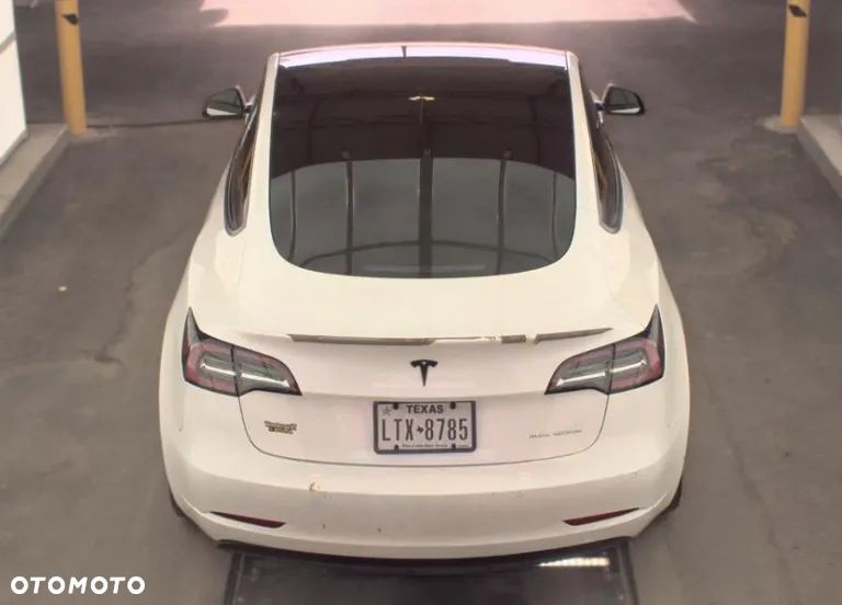 Tesla Model 3 Long Range AWD - 6