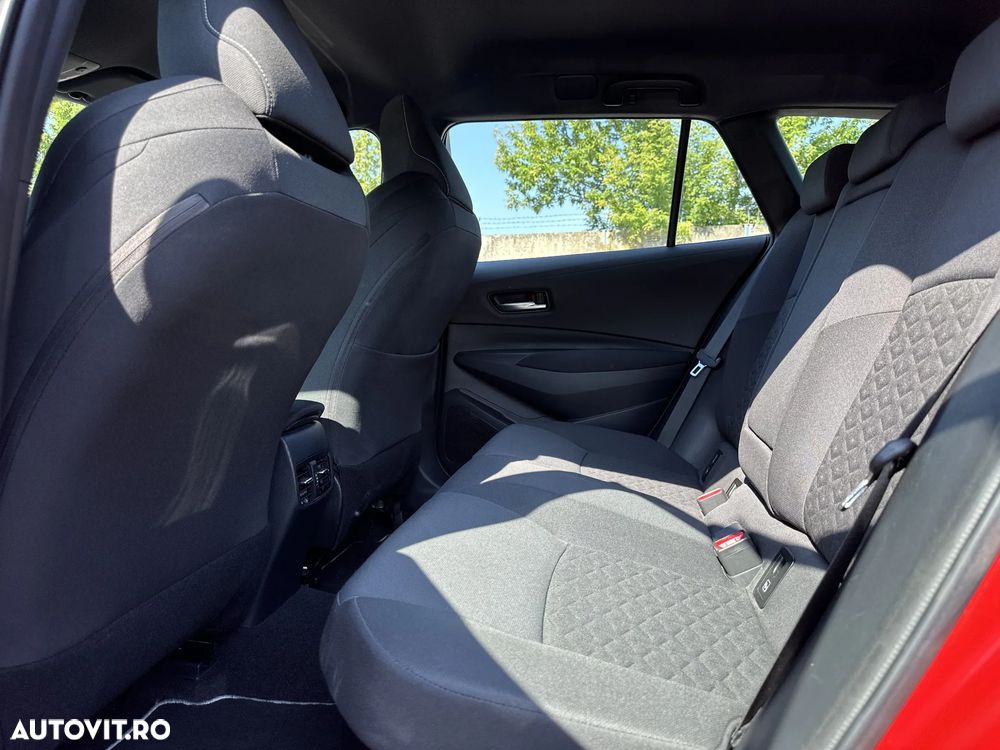 Toyota Corolla - 13