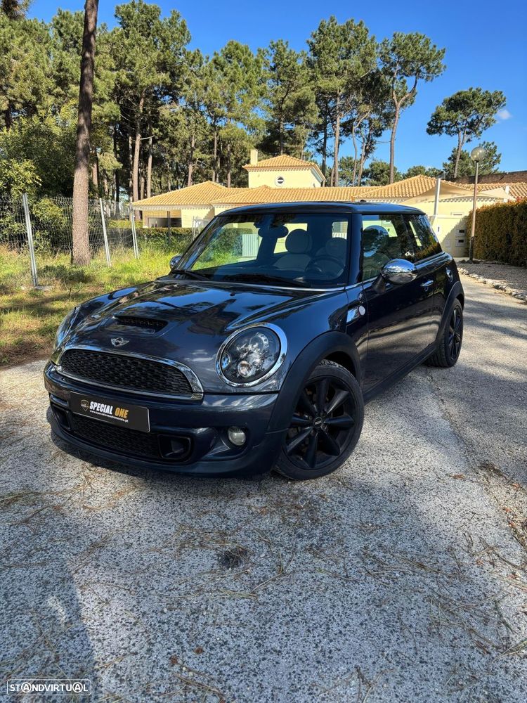 MINI 3 Portas Cooper SD - 2