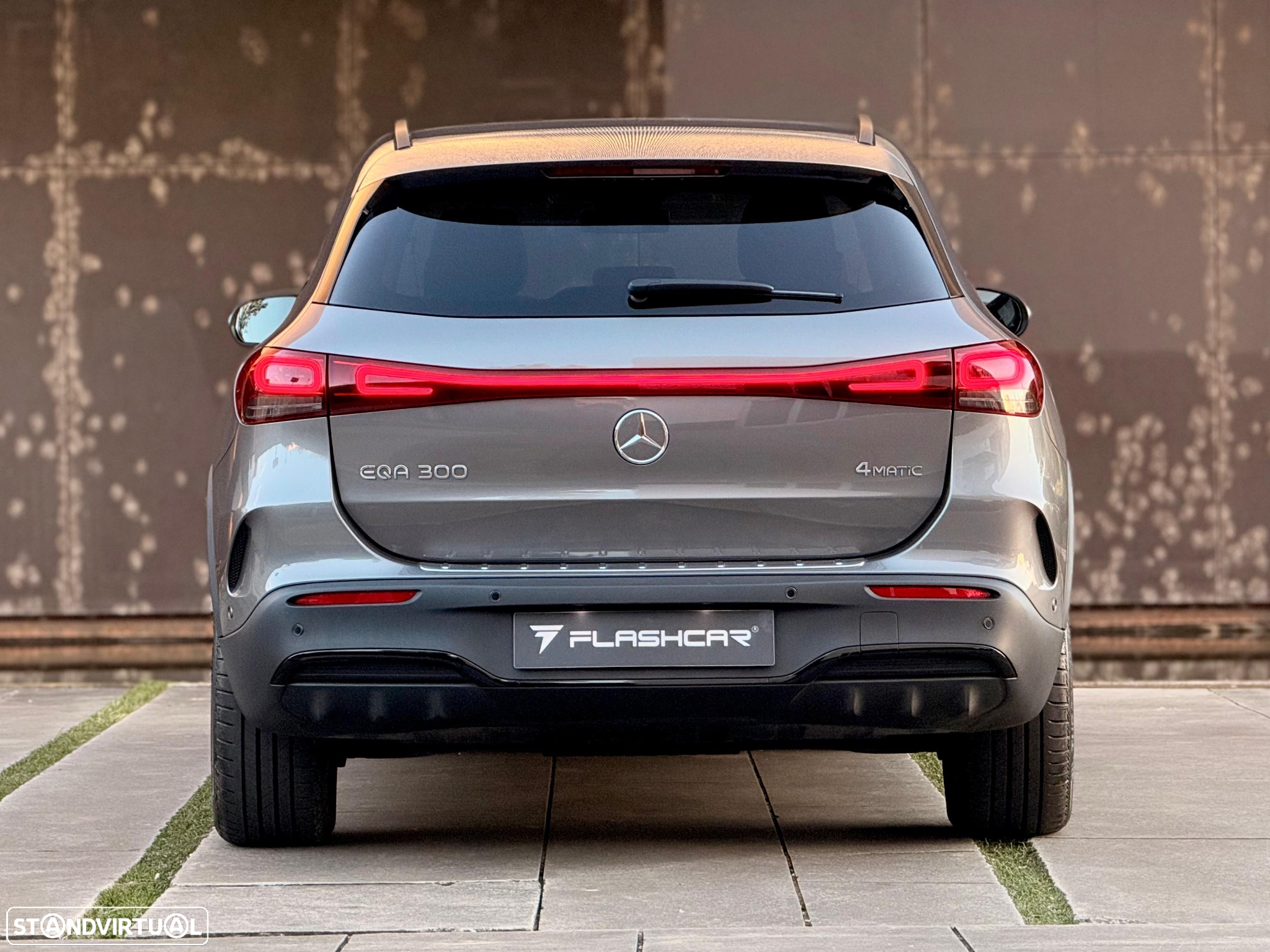 Mercedes-Benz EQA 300 4Matic AMG Line - 13