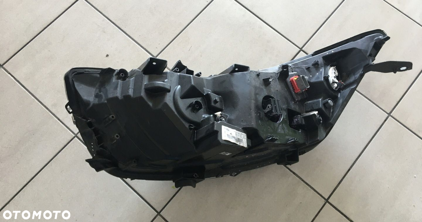 IVECO DAILY 19- LAMPA PRAWA REFLEKTOR PRAWY FULL LED 5802711799 USZKODZONY - 11