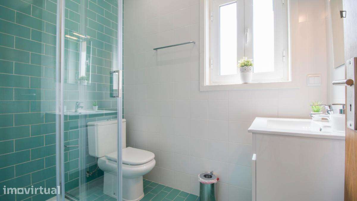 Quarto - localizado em Massarelos Porto - Grande imagem: 4/8