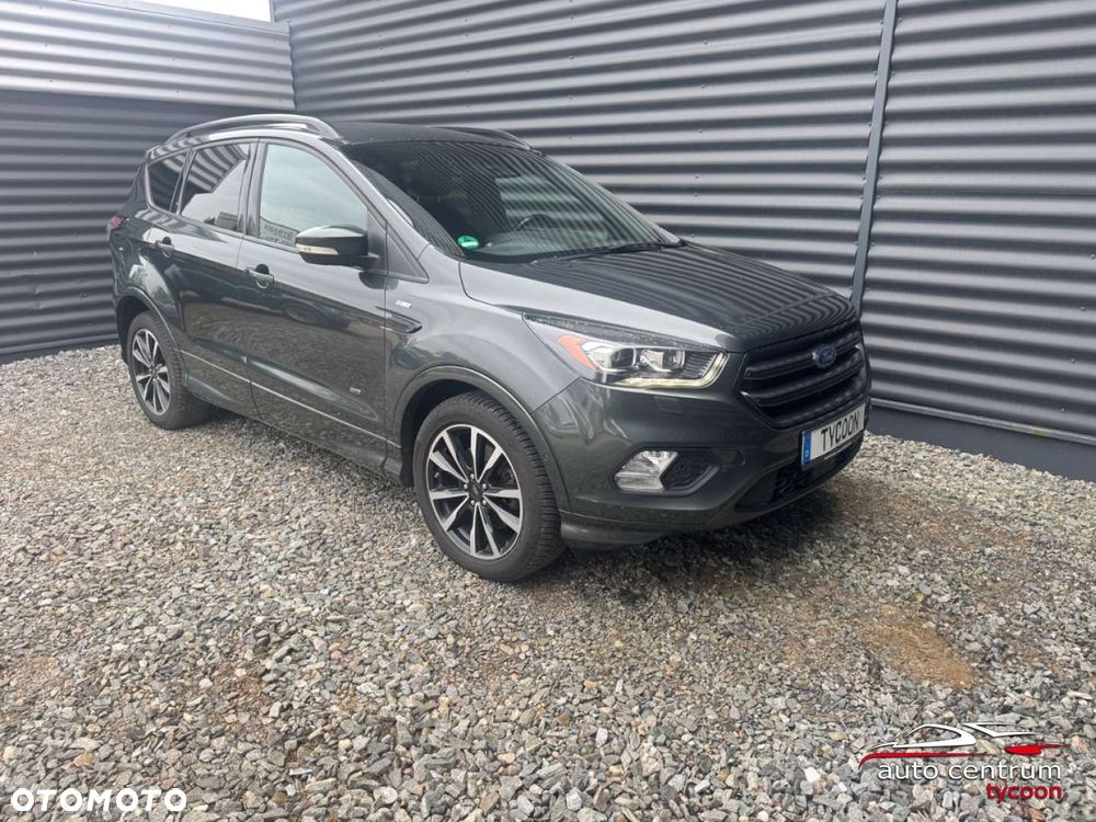 Ford Kuga - 2