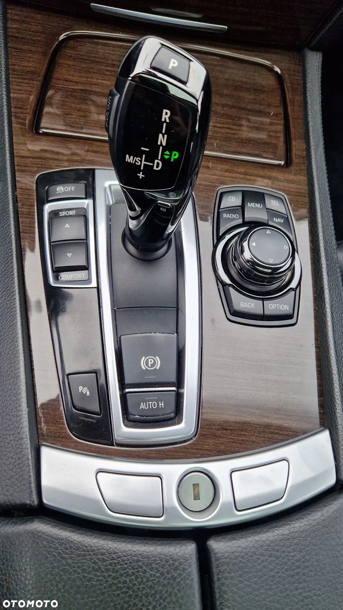 BMW Seria 7 750i - 18