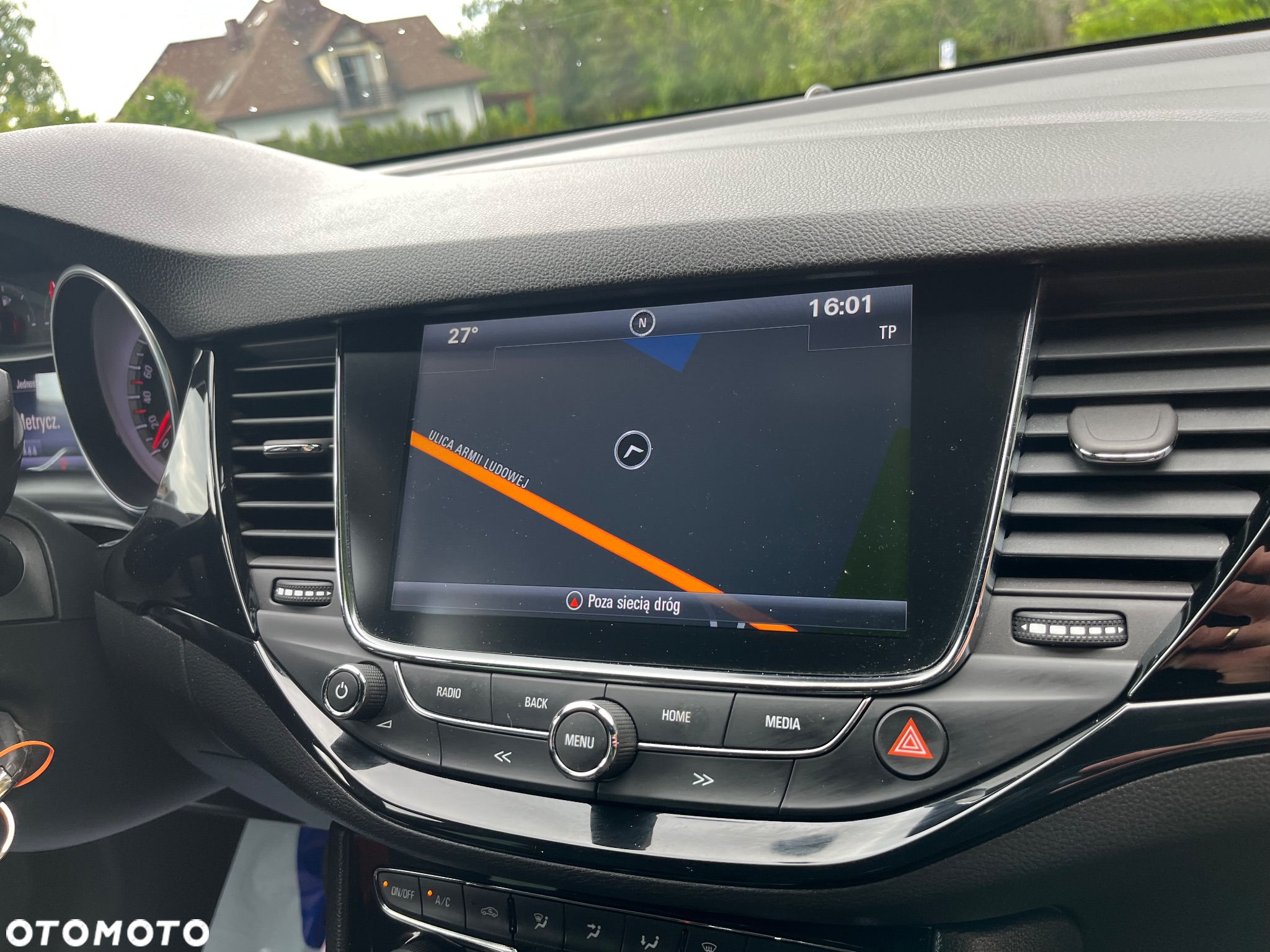 Opel Astra 1.6 Turbo Start/Stop Sports Tourer Innovation - 16