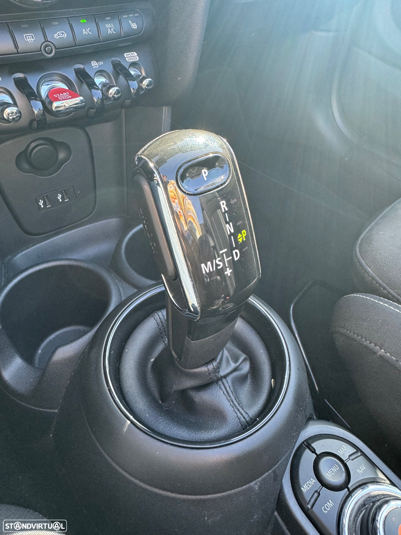 MINI Cabrio Cooper Auto - 29