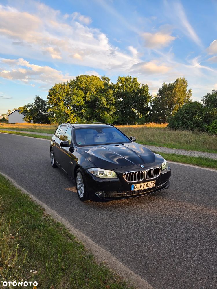 BMW Seria 5 520d Luxury Line - 4