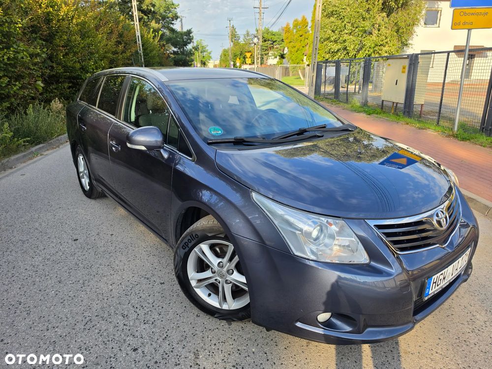 Toyota Avensis 1.8 Comfort - 5