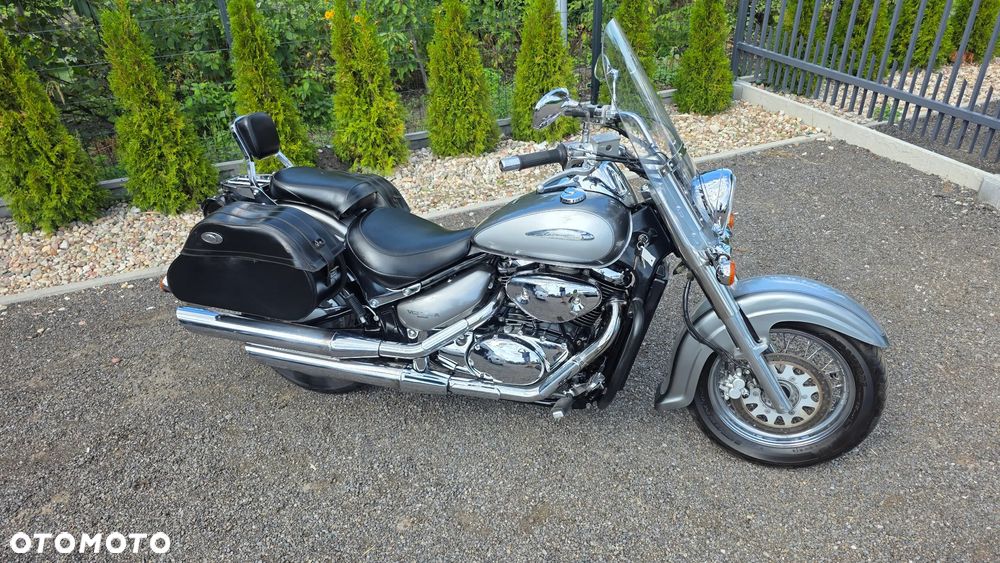 Suzuki Intruder - 15