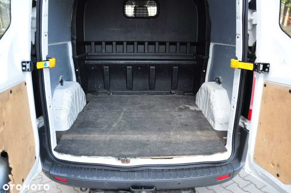 Ford Transit Custom L2H1 PKW VA Trend - 26