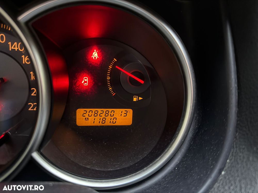 Nissan Tiida 1.5 dCi Acenta - 15