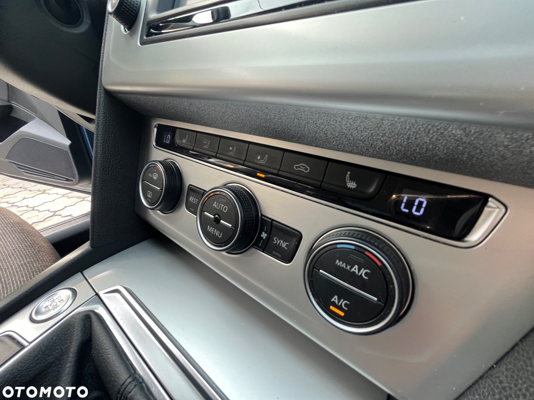 Volkswagen Passat - 22