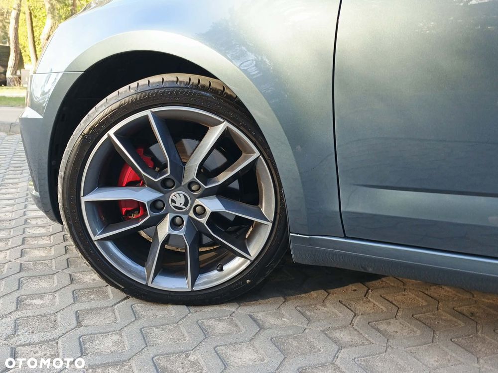 Skoda Octavia 2.0 TDI RS - 12