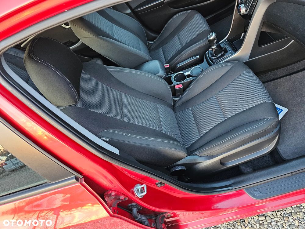 Hyundai i30 blue 1.6 GDI Style - 10