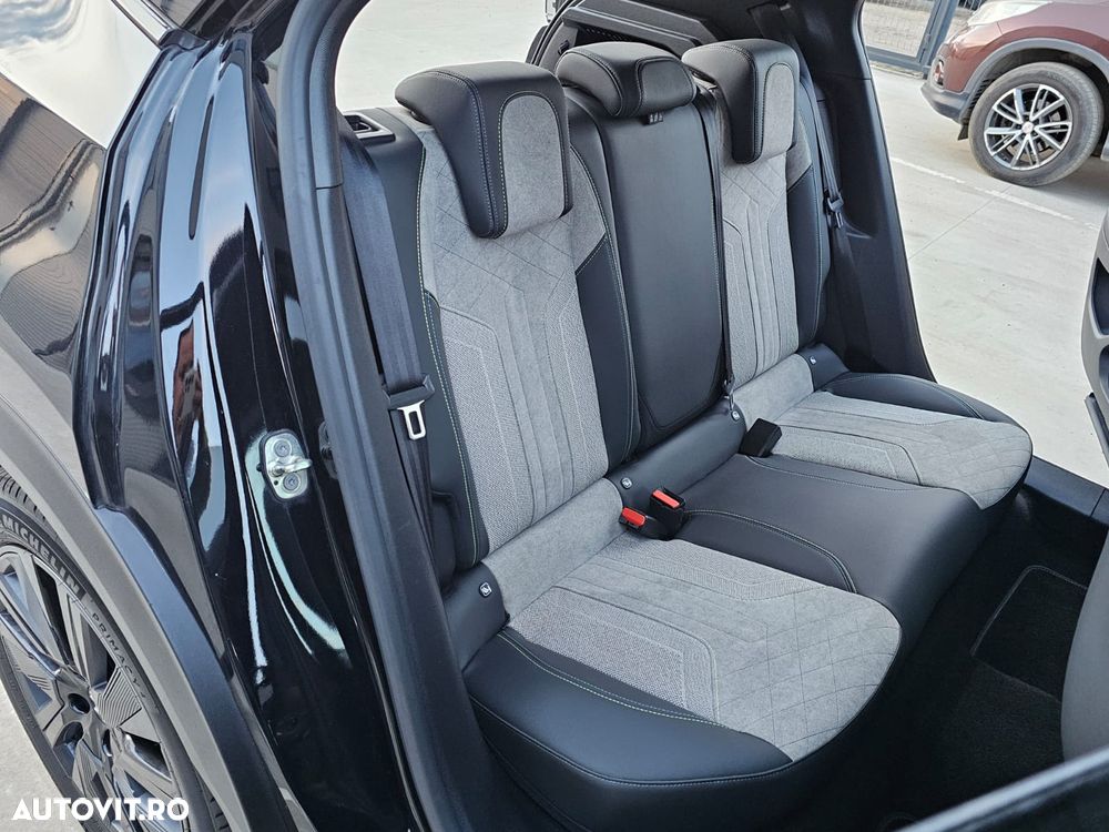 Peugeot 2008 e-2008 GT Line - 19