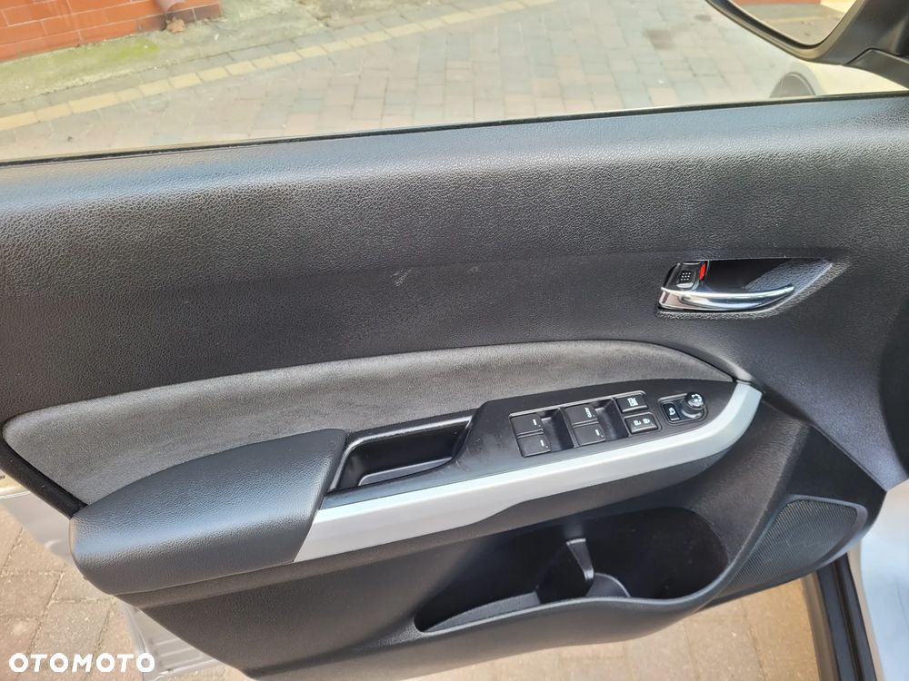 Suzuki Vitara 1.6 DDiS (4x4) Allgrip Comfort+ - 12