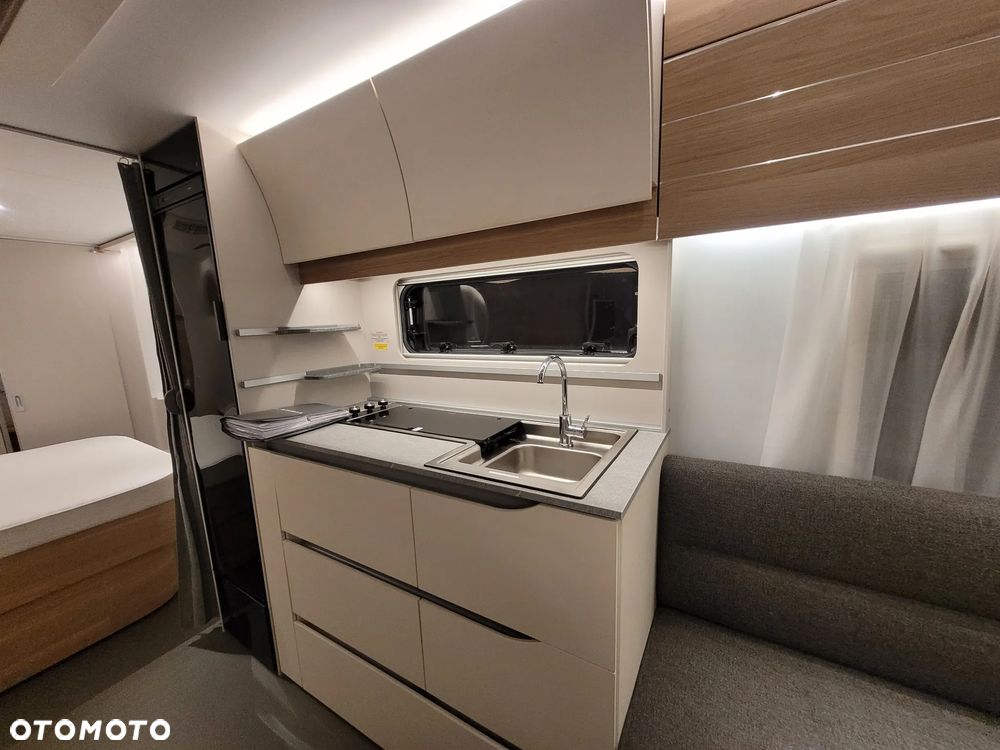 Adria Adora 613UT,  klimatyzacja,  mover - 11