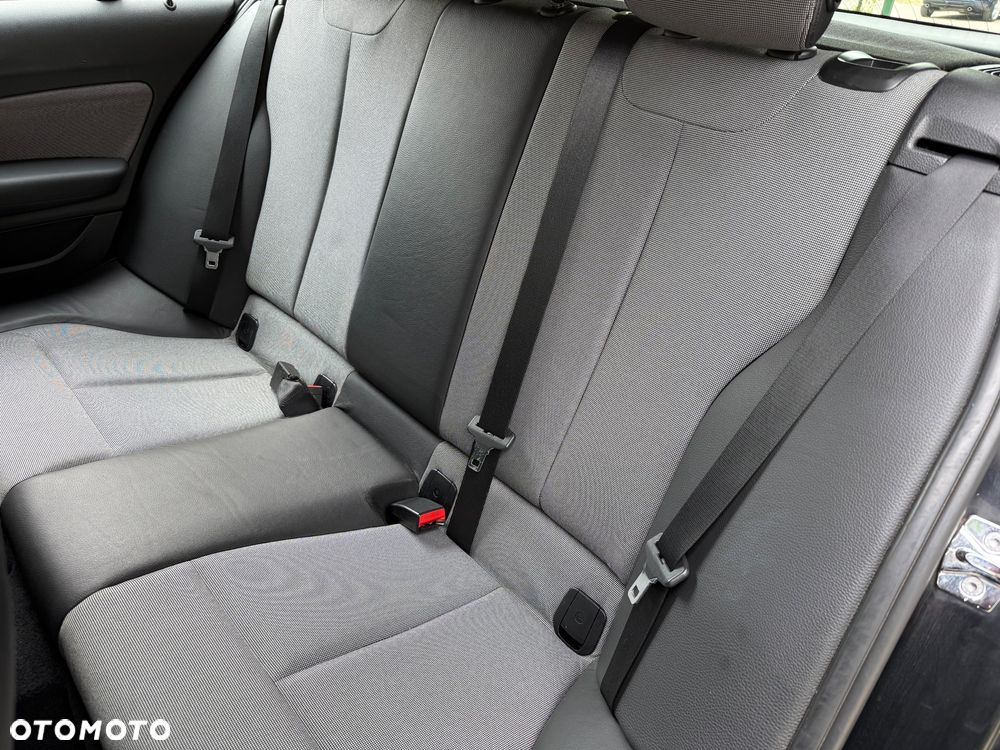 BMW Seria 1 118d Urban Line - 22