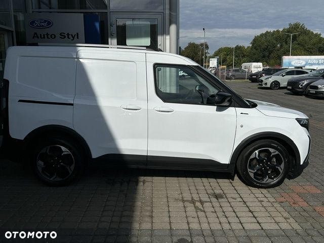 Ford Transit Courier - 4