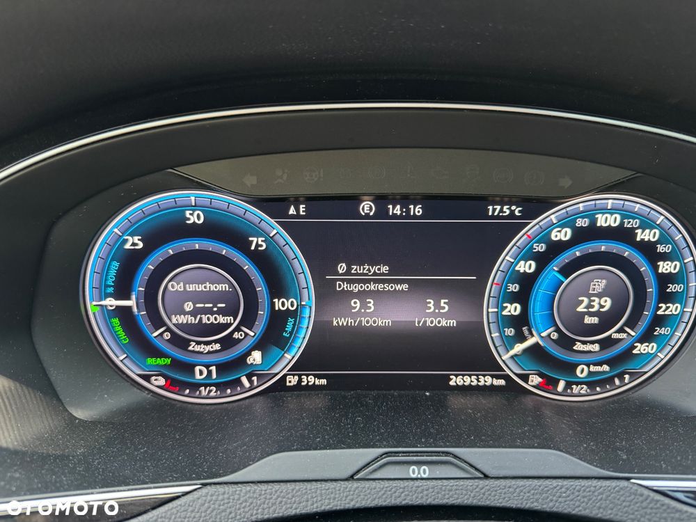 Volkswagen Passat - 18
