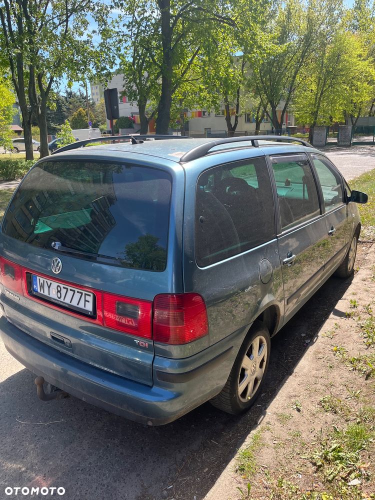 Volkswagen Sharan 1.9 TDI Highline - 2