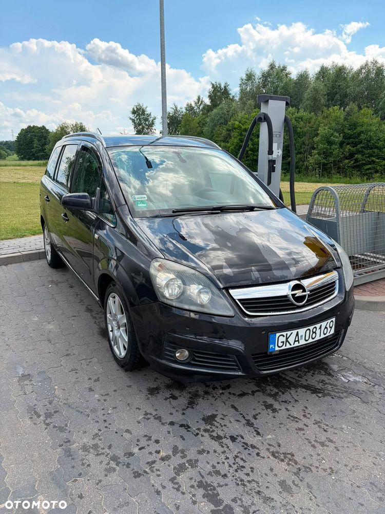 Opel Zafira 1.9 CDTI Cosmo - 1