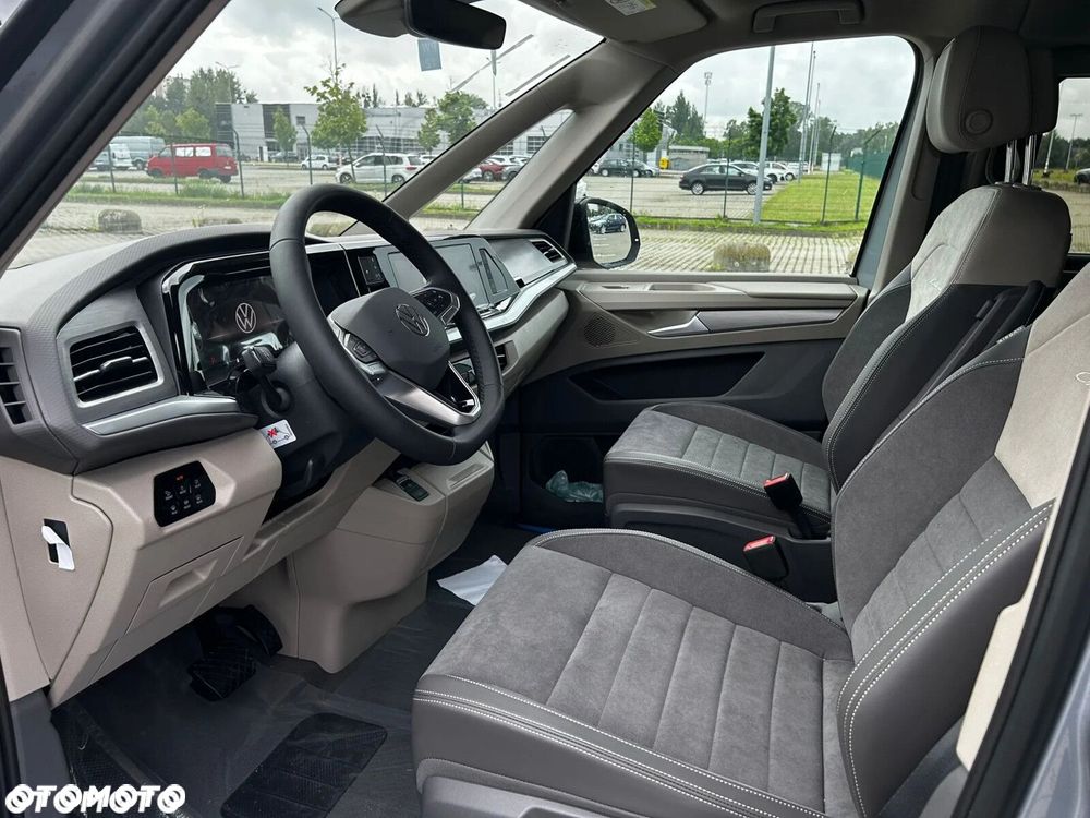 Volkswagen California Nowa California Ocean silnik: 2,0 l TDI SCR 150 KM / skrzynia biegów: 7-biegowa DSG rozstaw osi: 3124 mm - 17