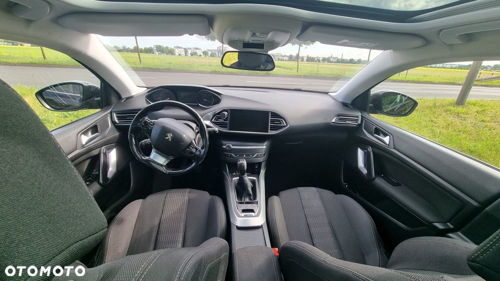 Peugeot 308 1.6 BlueHDi Style S&S - 17