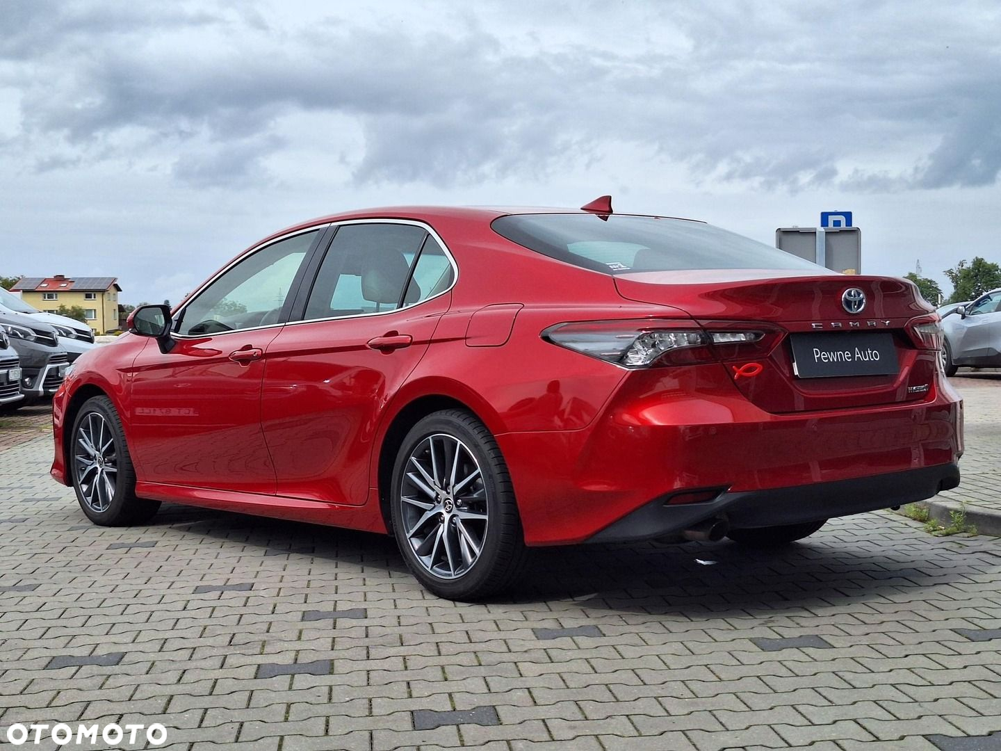 Toyota Camry - 2
