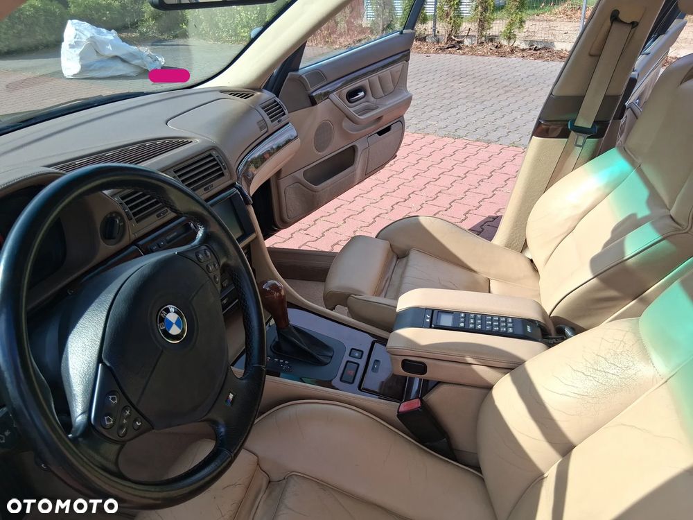 BMW Seria 7 - 21
