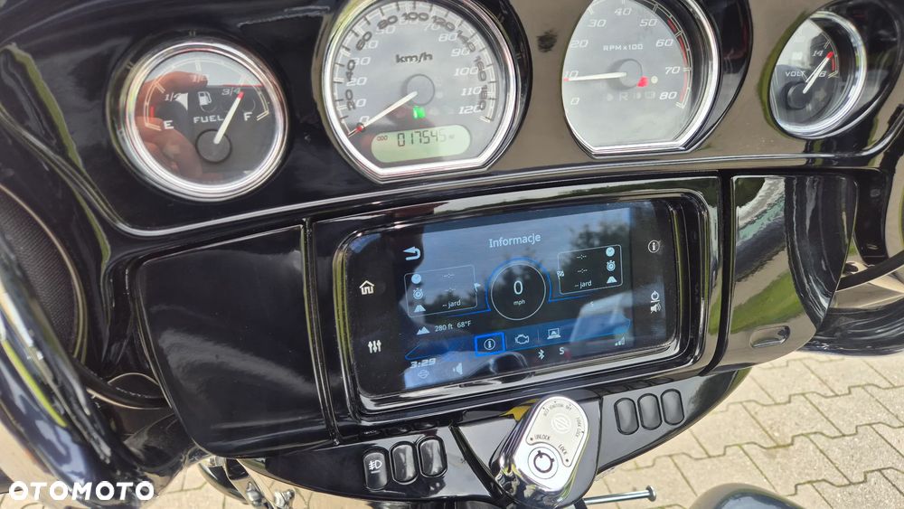 Harley-Davidson Tri Glide - 26