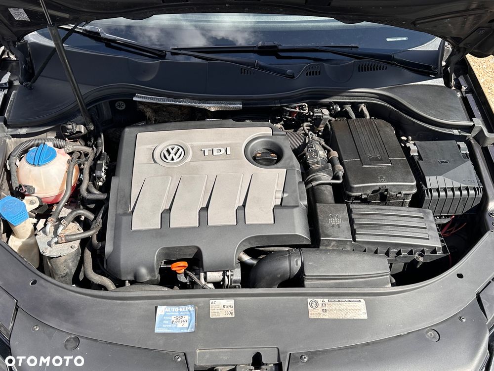 Volkswagen Passat 1.6 TDI Comfortline - 40