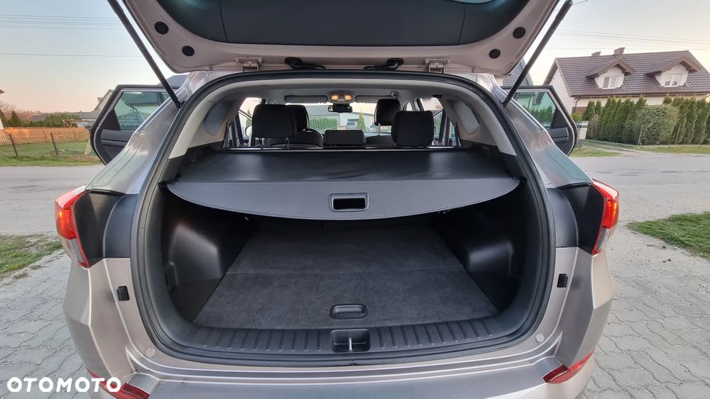 Hyundai Tucson 2.0 CRDi 4WD Automatik Passion Plus - 27