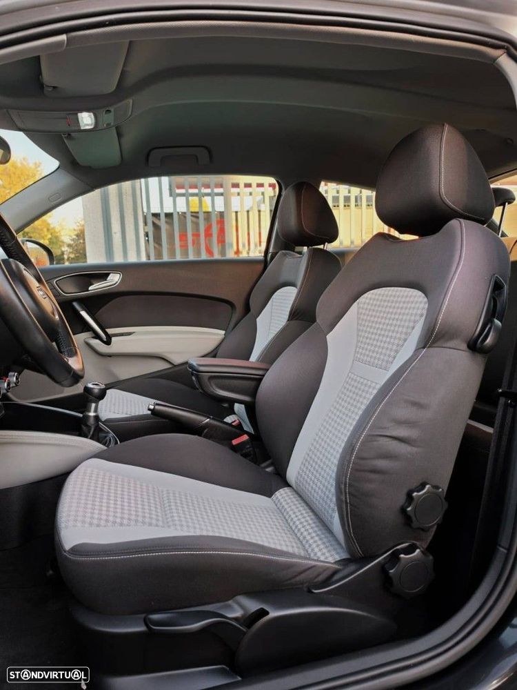 Audi A1 1.6 TDI S-line - 9