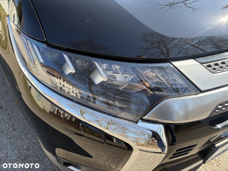 Mitsubishi Outlander 2.0 Intense + SDA 4WD CVT - 27