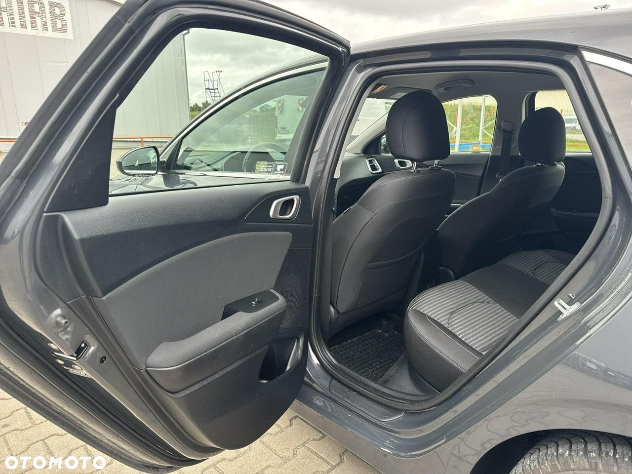 Kia Ceed 1.5 T-GDI M DCT - 14