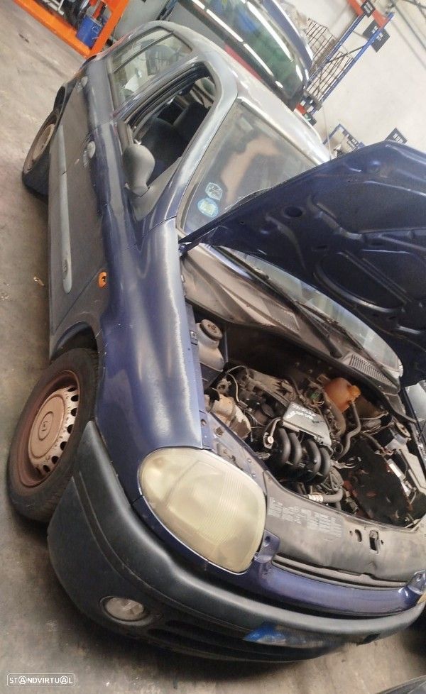 Para Peças Renault Clio Ii (Bb0/1/2_, Cb0/1/2_) - 1
