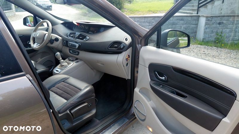 Renault Grand Scenic Energy dCi 130 Start & Stop Euro 6 Bose Edition - 21